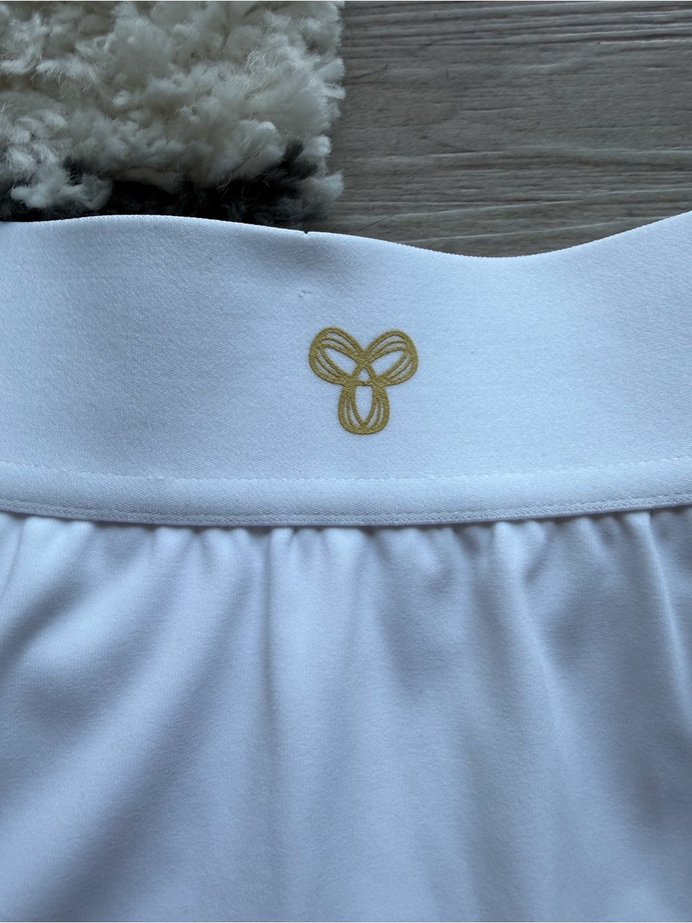 Golden Aritzia- White Athletic Skirt - Picture 3 of 4